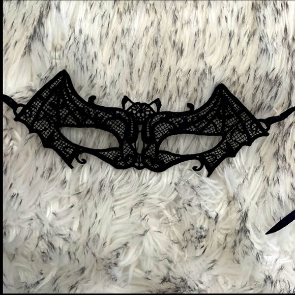 Lace Mask and Tutu Bundle - Picture 6 of 7